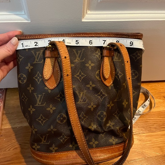 Authentic Vintage Louis Vuitton Petit Bucket Bag - Picture 13 of 17